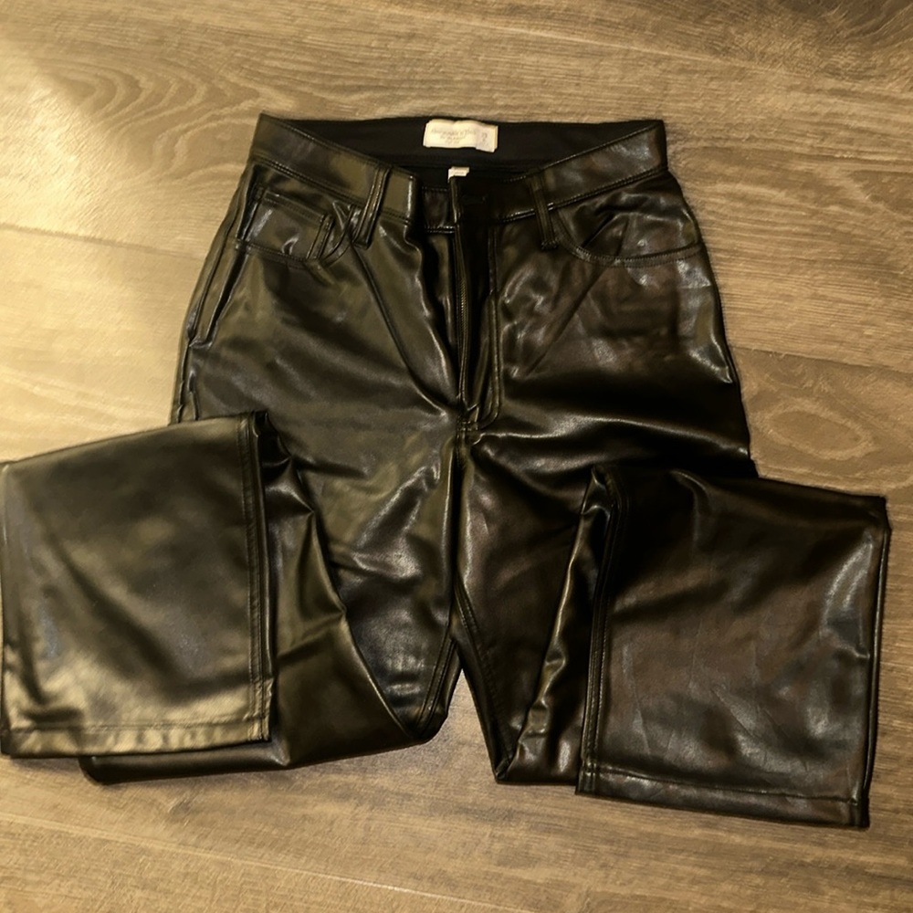 AF 90s relaxed high rise sz 28L curve love